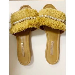 Mulieri Fringe/Pearl Sandals